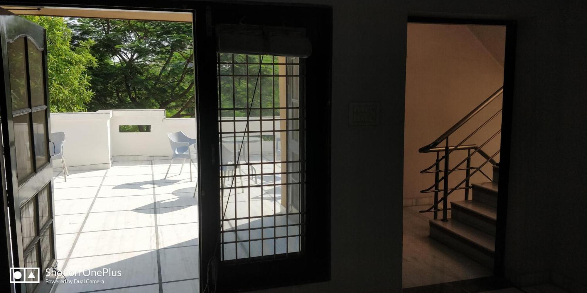 Cheerful 2bhk By Suvana Organics Apartment