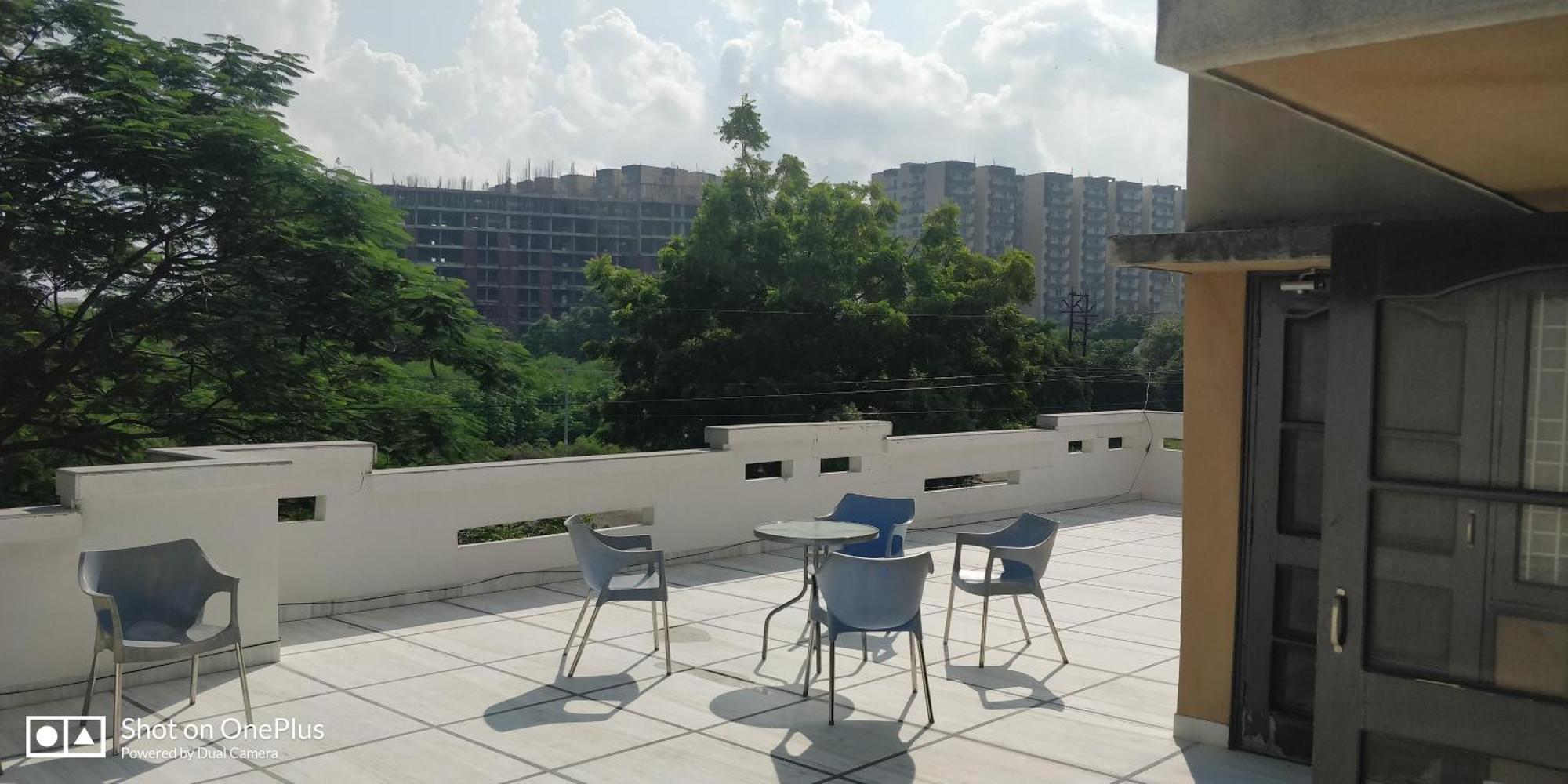 Cheerful 2bhk By Suvana Organics *